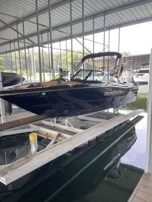 2020-mastercraft-xt23-137641-image1