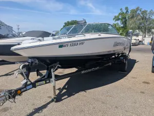 2004-mastercraft-prostar-209-137654-image0.webp