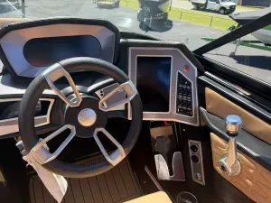 2022-mastercraft-x26-137668-image2.webp