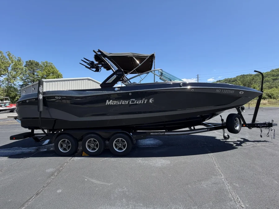2022-mastercraft-x26-137668-image8.webp