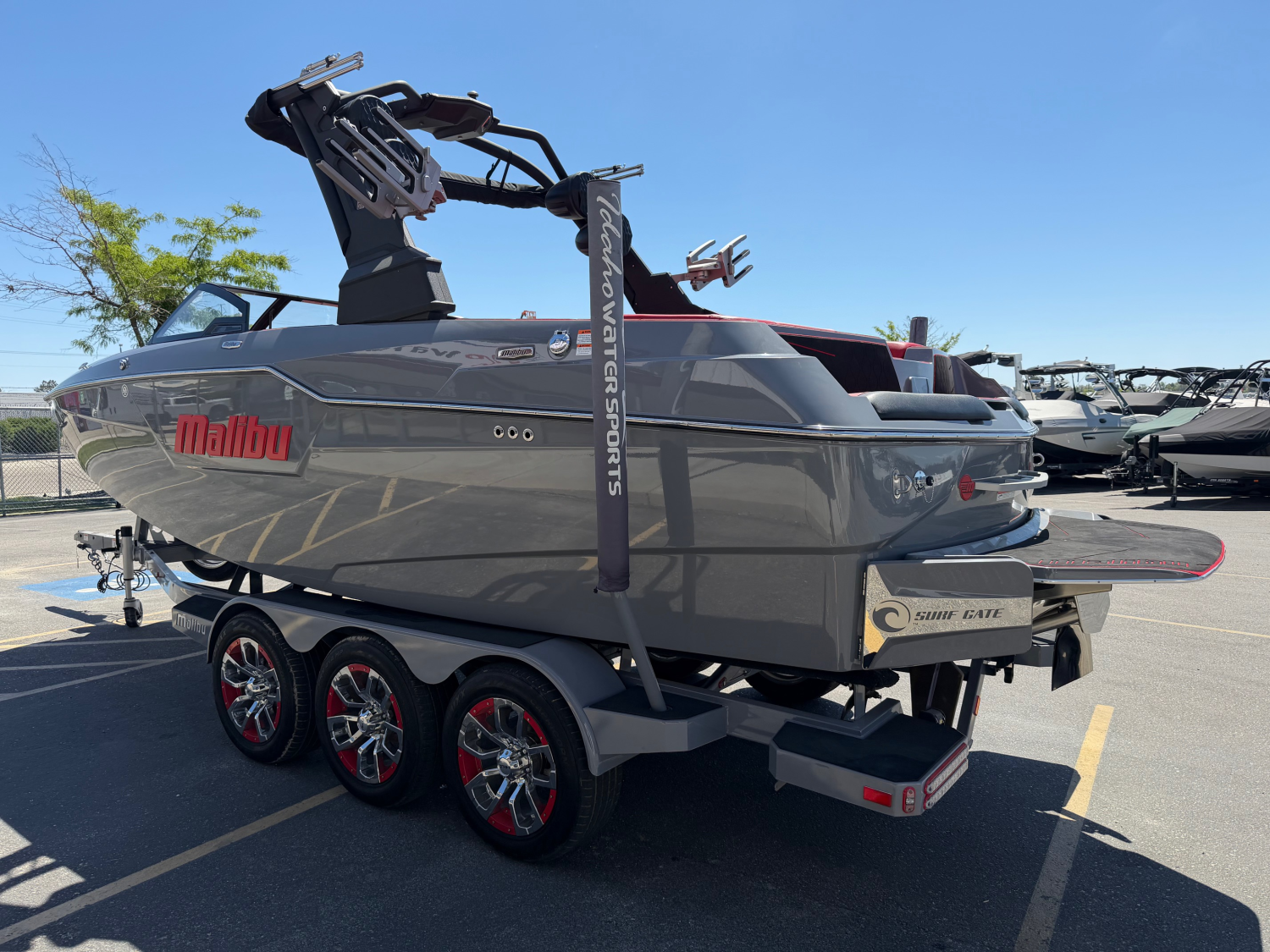 2023 Malibu M220