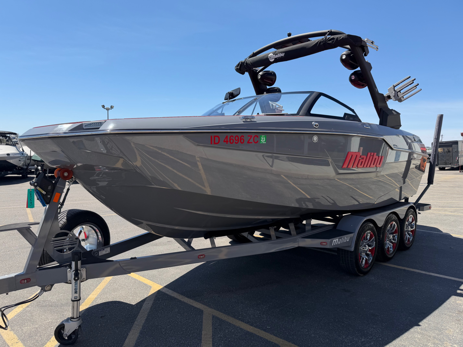 2023 Malibu M220
