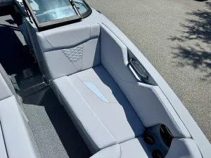 2026-mastercraft-nxt24-130672-image11