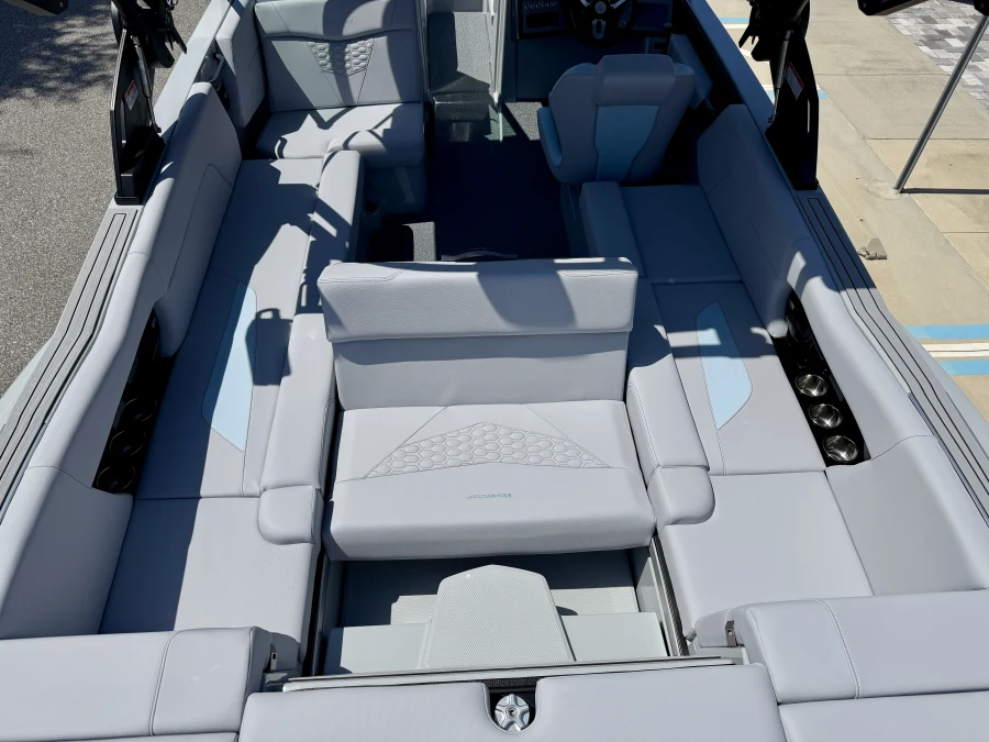 2026-mastercraft-nxt24-130672-image18