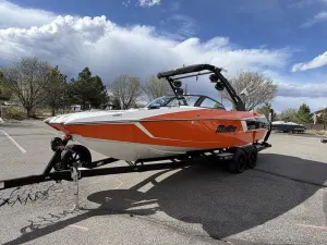 2020-malibu-wakesetter-24-mxz-130674-image5