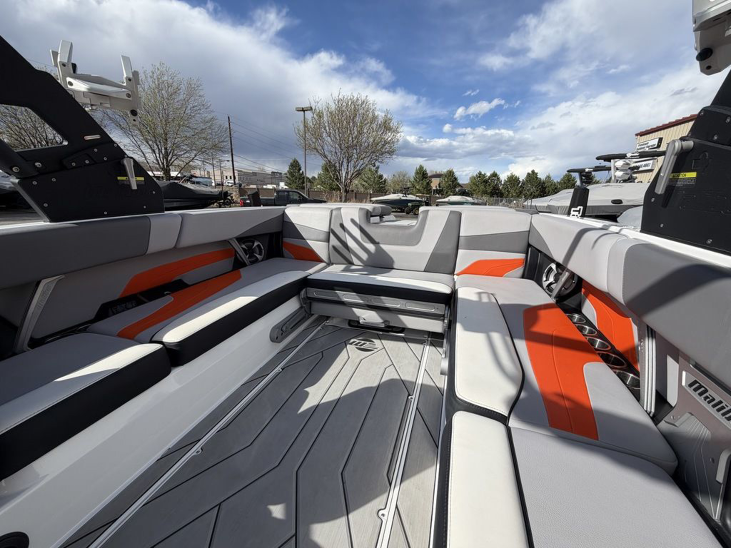 2020 Malibu Boats 24 MXZ