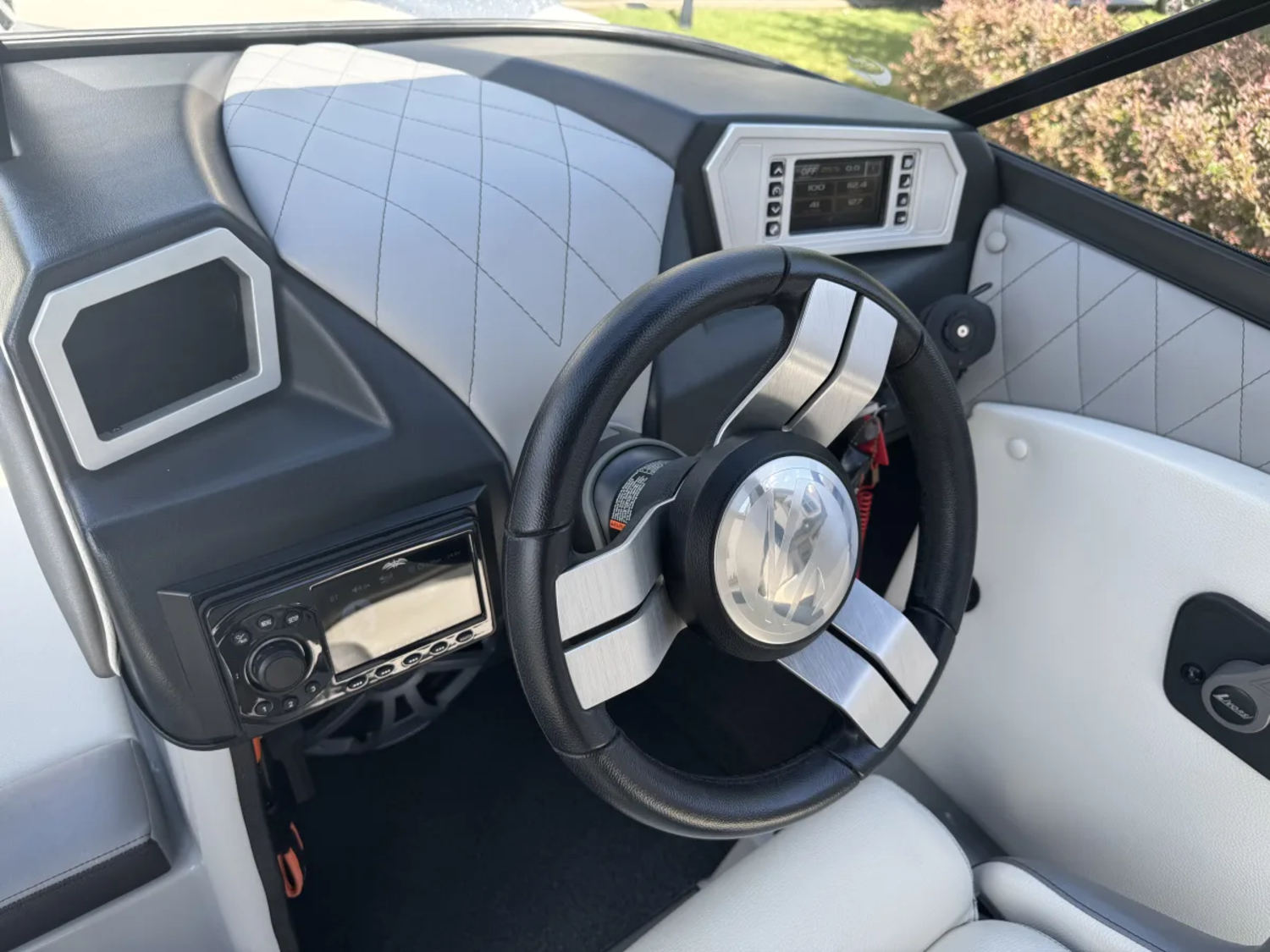 2017 Tige Boats R21e