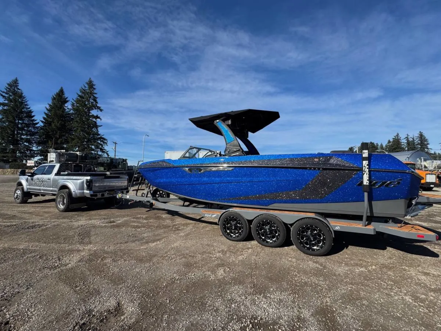 2025 Tige Boats Ultre 25ZX