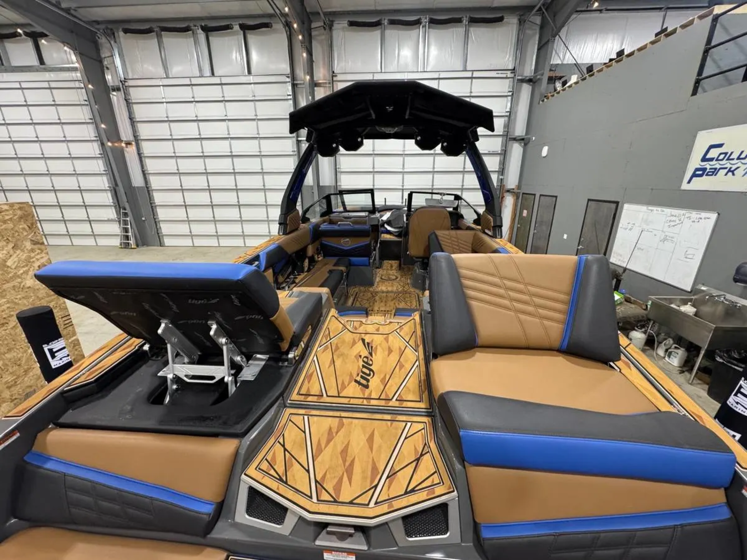2025 Tige Boats Ultre 25ZX