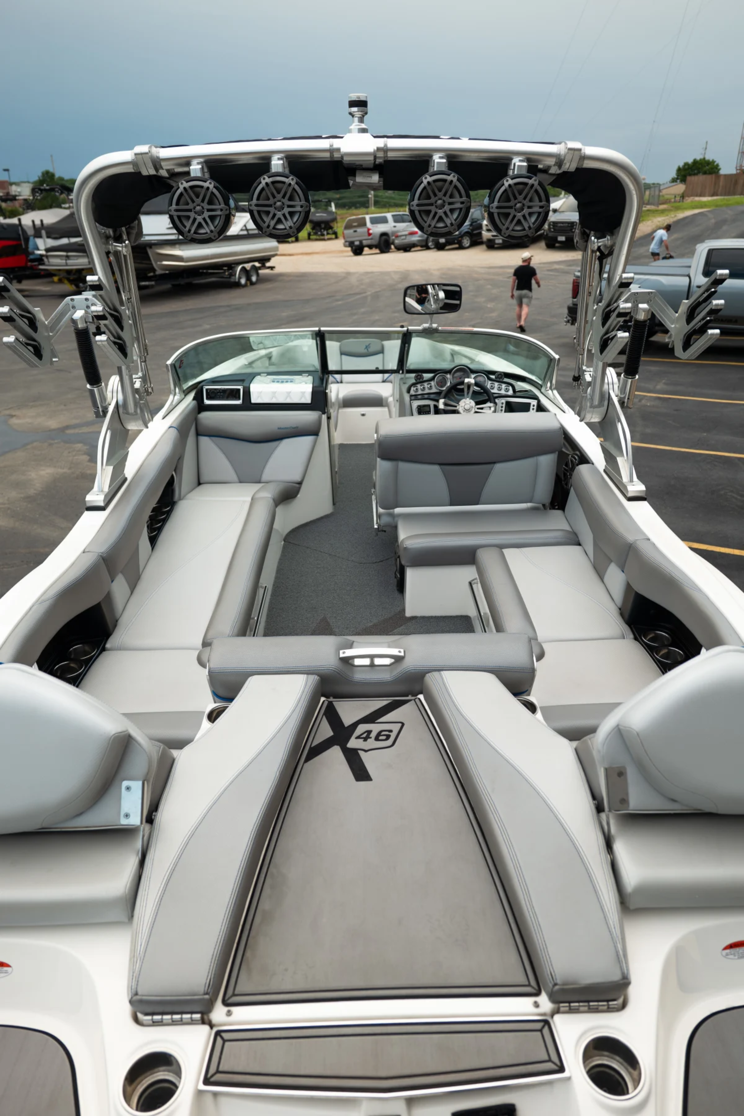 2016 MASTERCRAFT X46 1 OWNER VERY CLEAN SERVICED AND READY TO GO!!