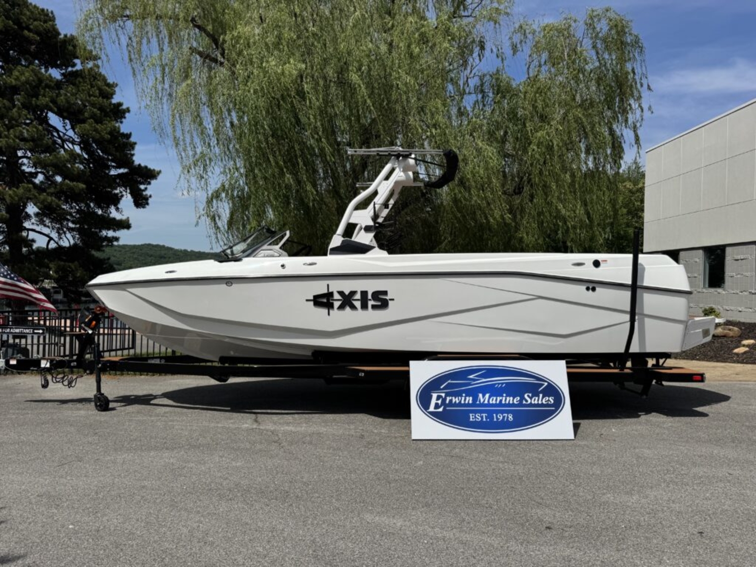2026 AXIS T250