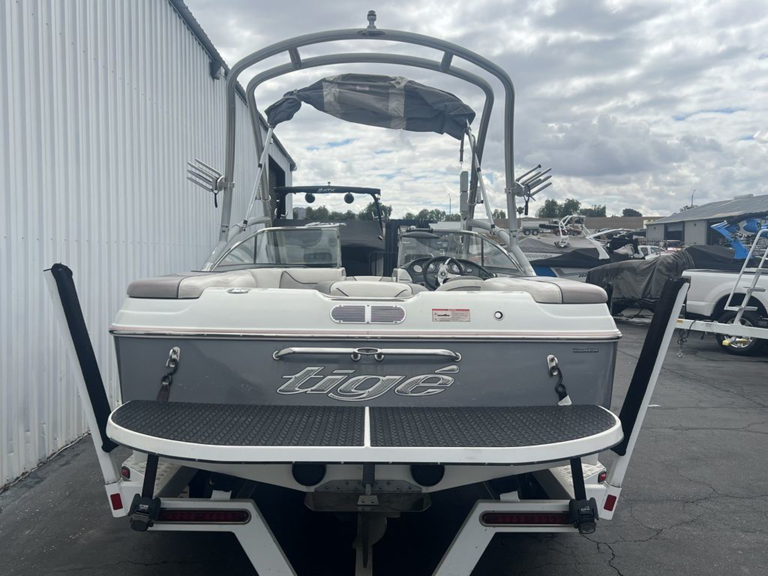 2008 Tige 22I