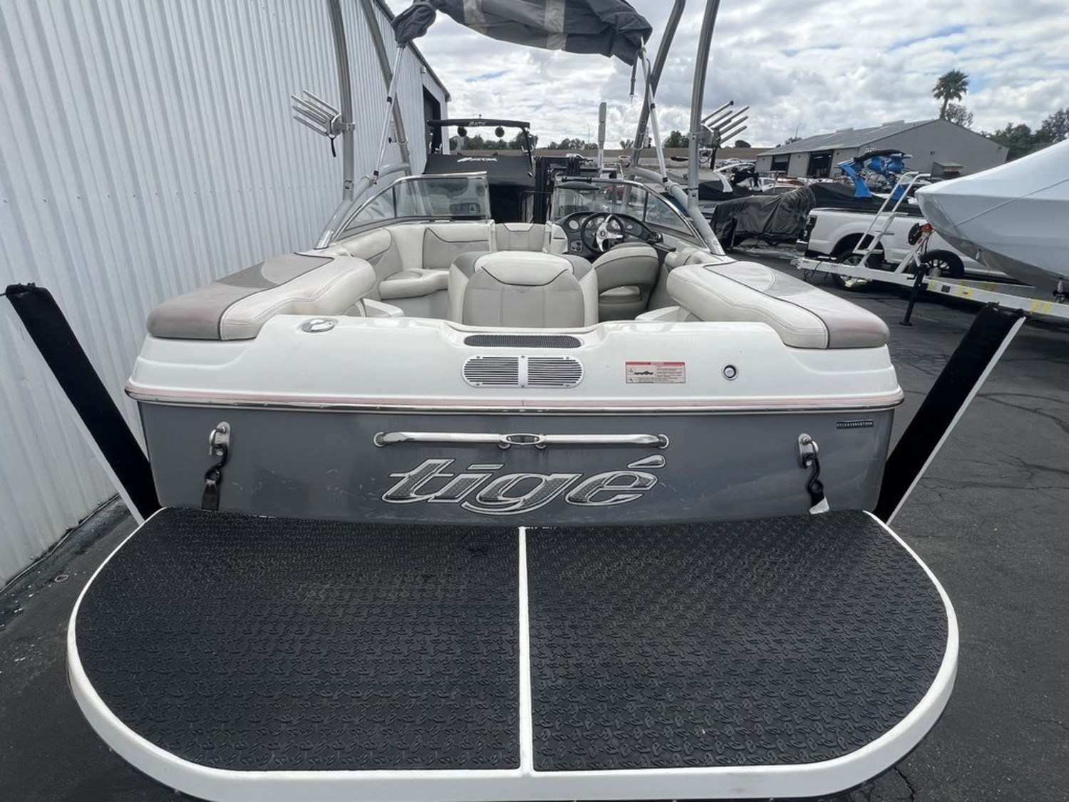 2008 Tige 22I