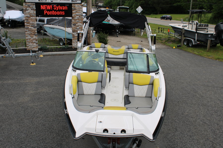 2015-mastercraft-x46-137748-image14
