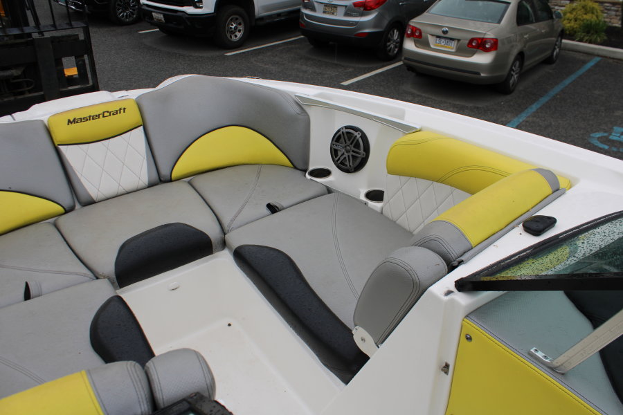2015-mastercraft-x46-137748-image19