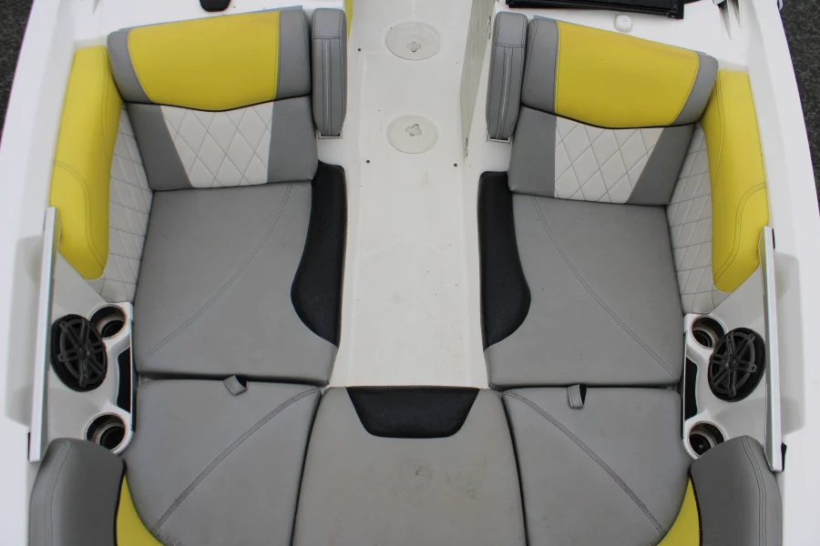 2015-mastercraft-x46-137748-image21