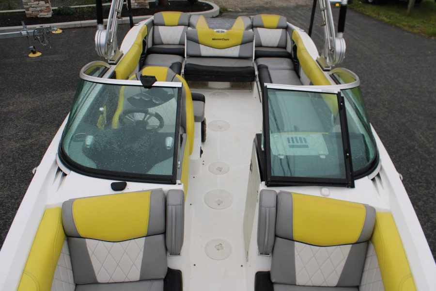 2015-mastercraft-x46-137748-image22