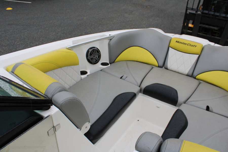 2015-mastercraft-x46-137748-image8