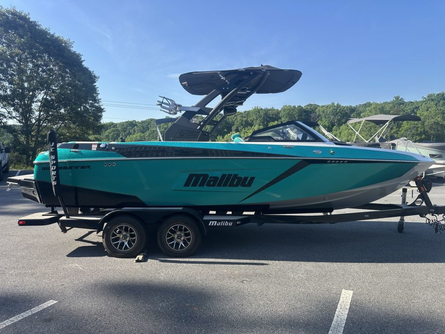 2020 Malibu Boats 23 LSV
