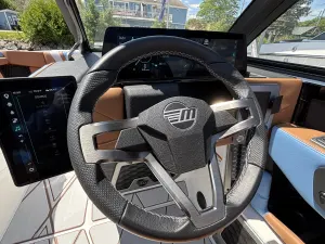 2026 Malibu M230 Icon