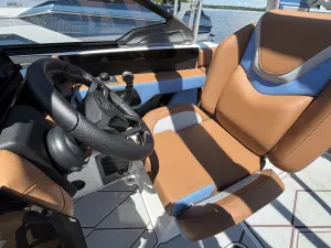 2026 Malibu M230 Icon
