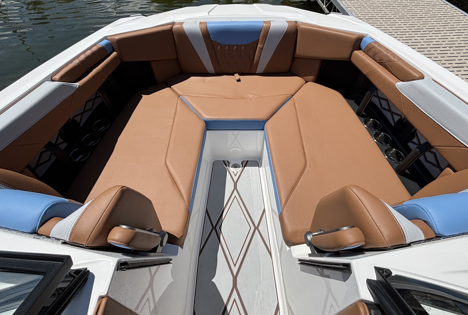 2026 Malibu M230