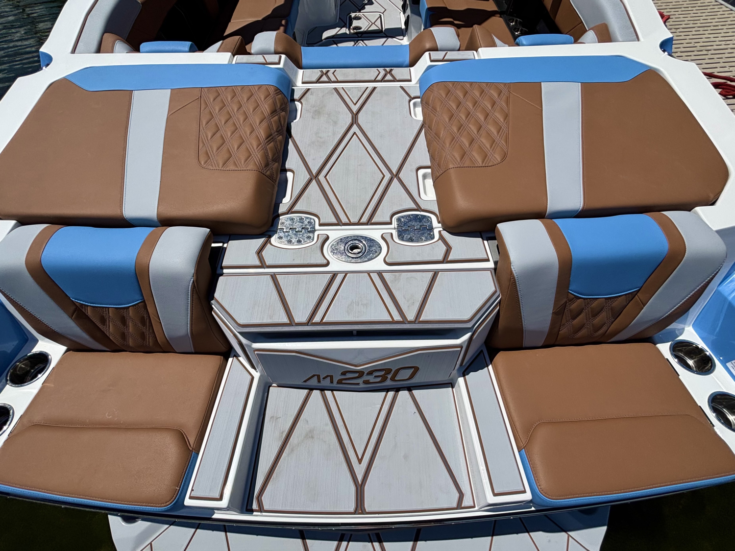 2026 Malibu M230