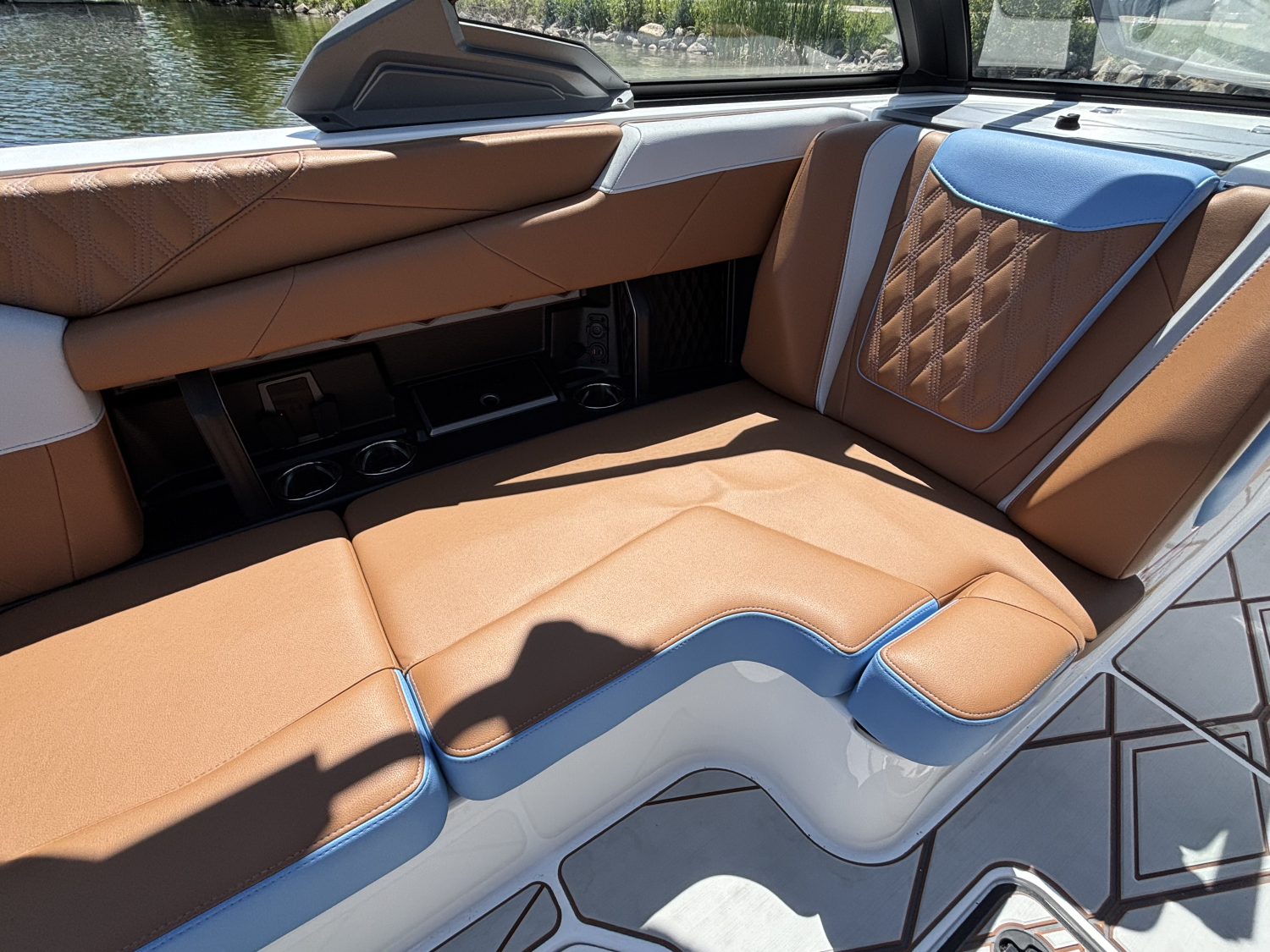 2026 Malibu M230