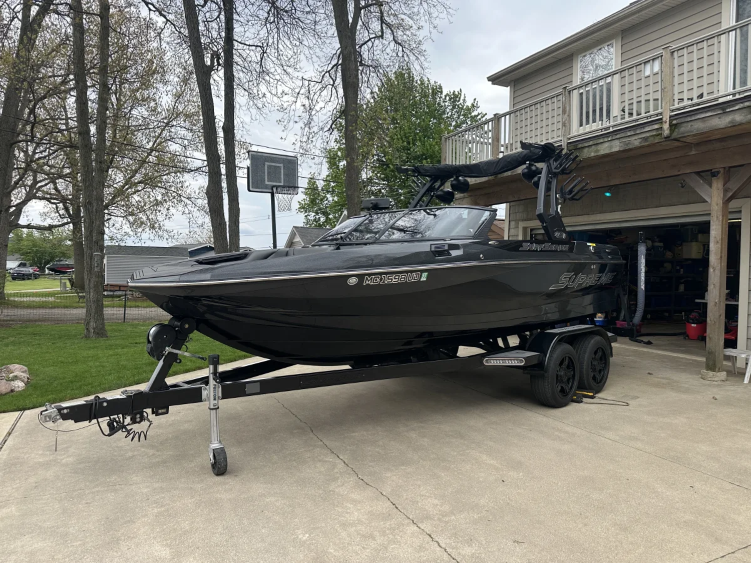 2017 Supreme S211 Photo Shoot Boat