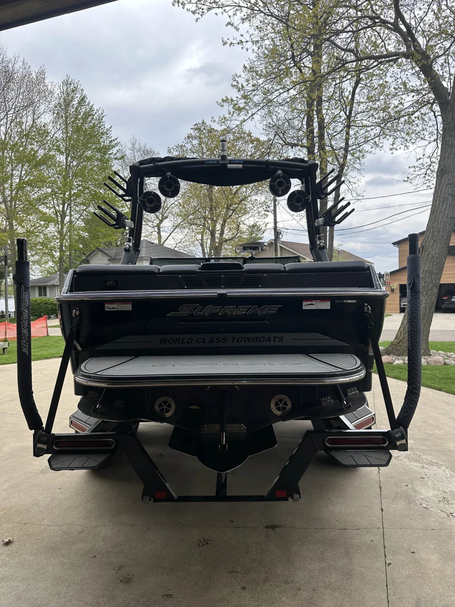 2017 Supreme S211 Photo Shoot Boat