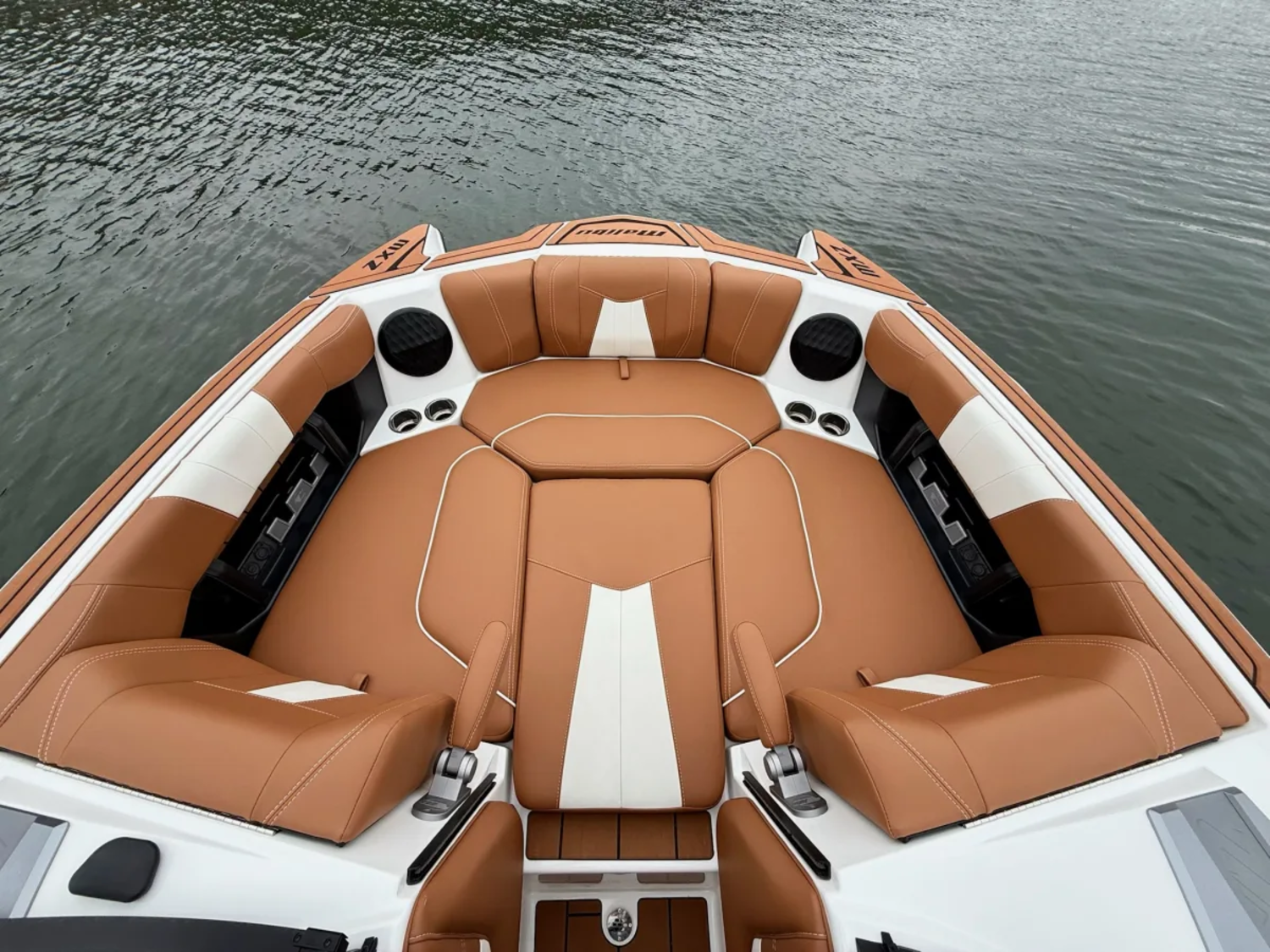 2023 Malibu 24 MXZ