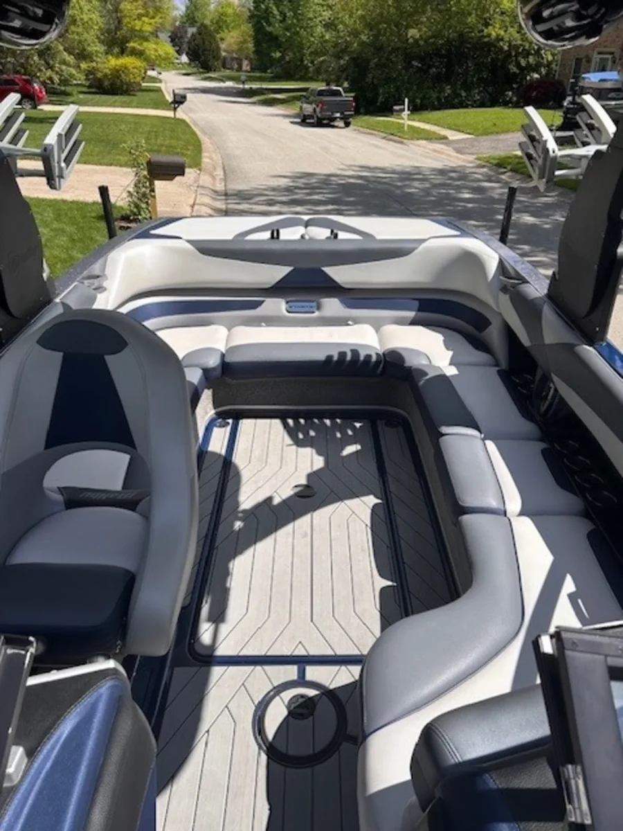 2017 Malibu Boats Wakesetter 23 LSV for sale in Indianapolis, Indiana