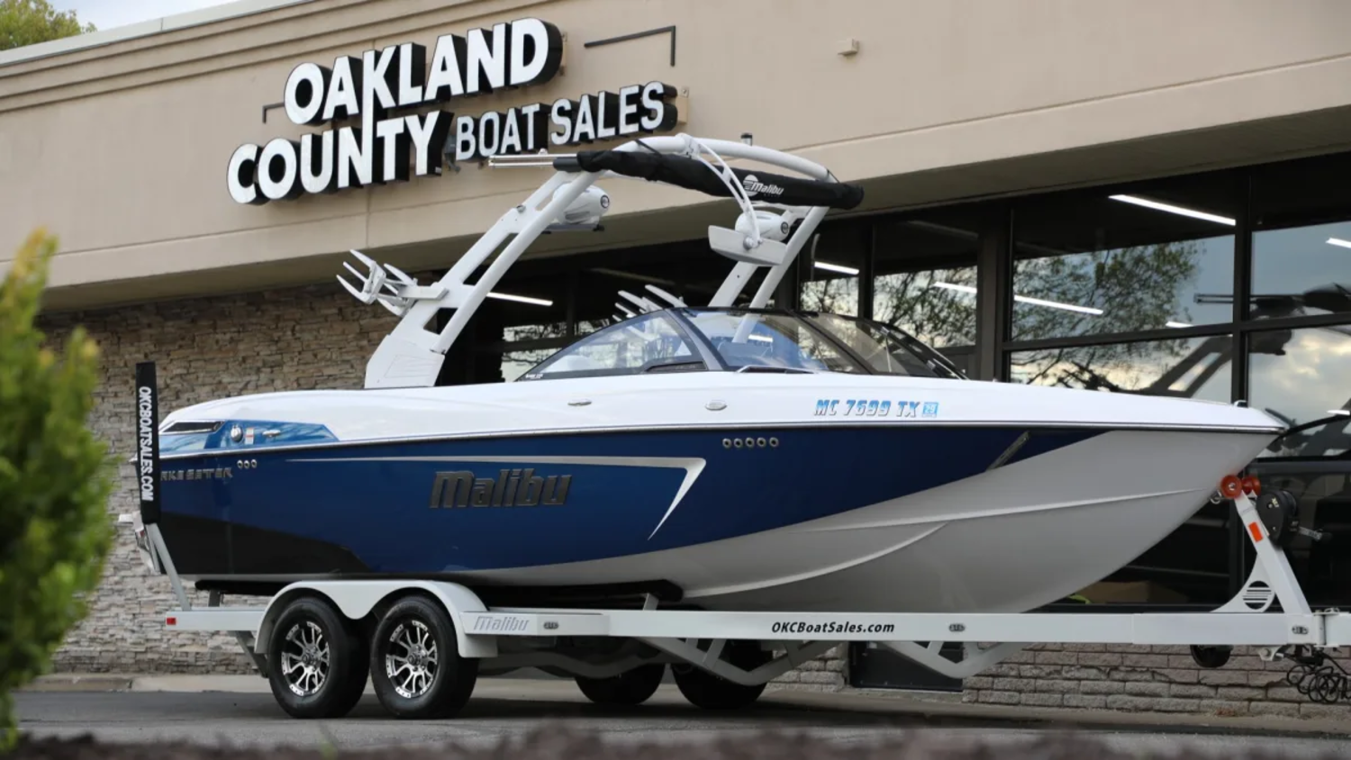 2017 Malibu 23 LSV Wakesetter - New Arrival!!