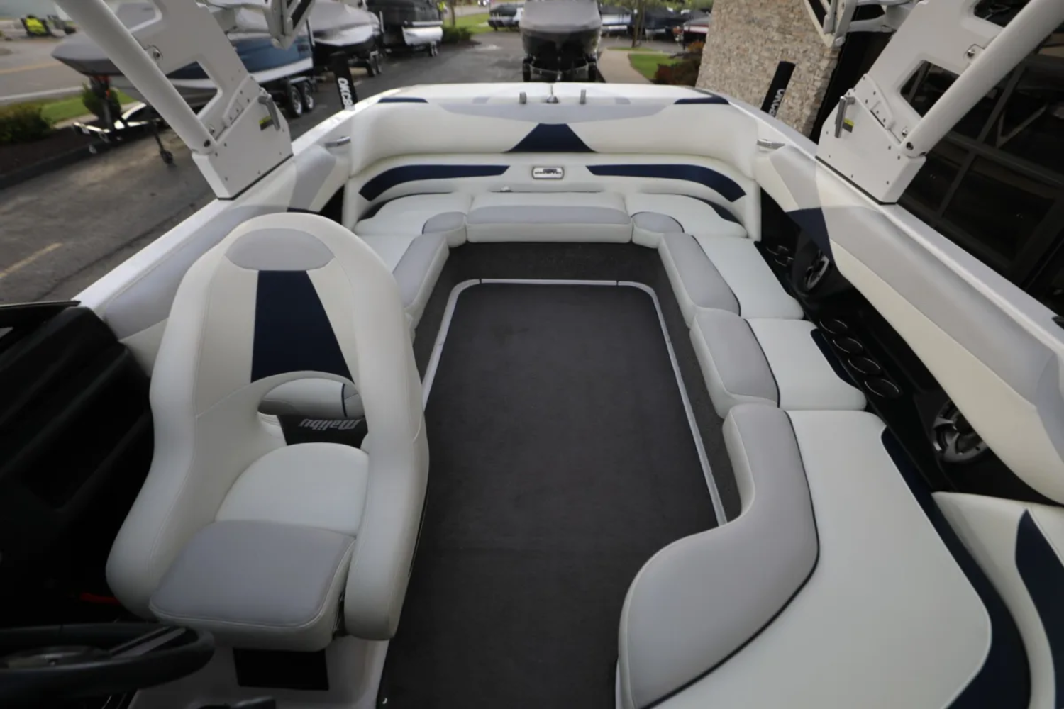 2017 Malibu 23 LSV Wakesetter - New Arrival!!
