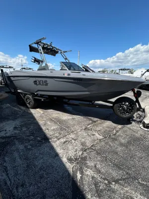 2023 Axis A24 Icon