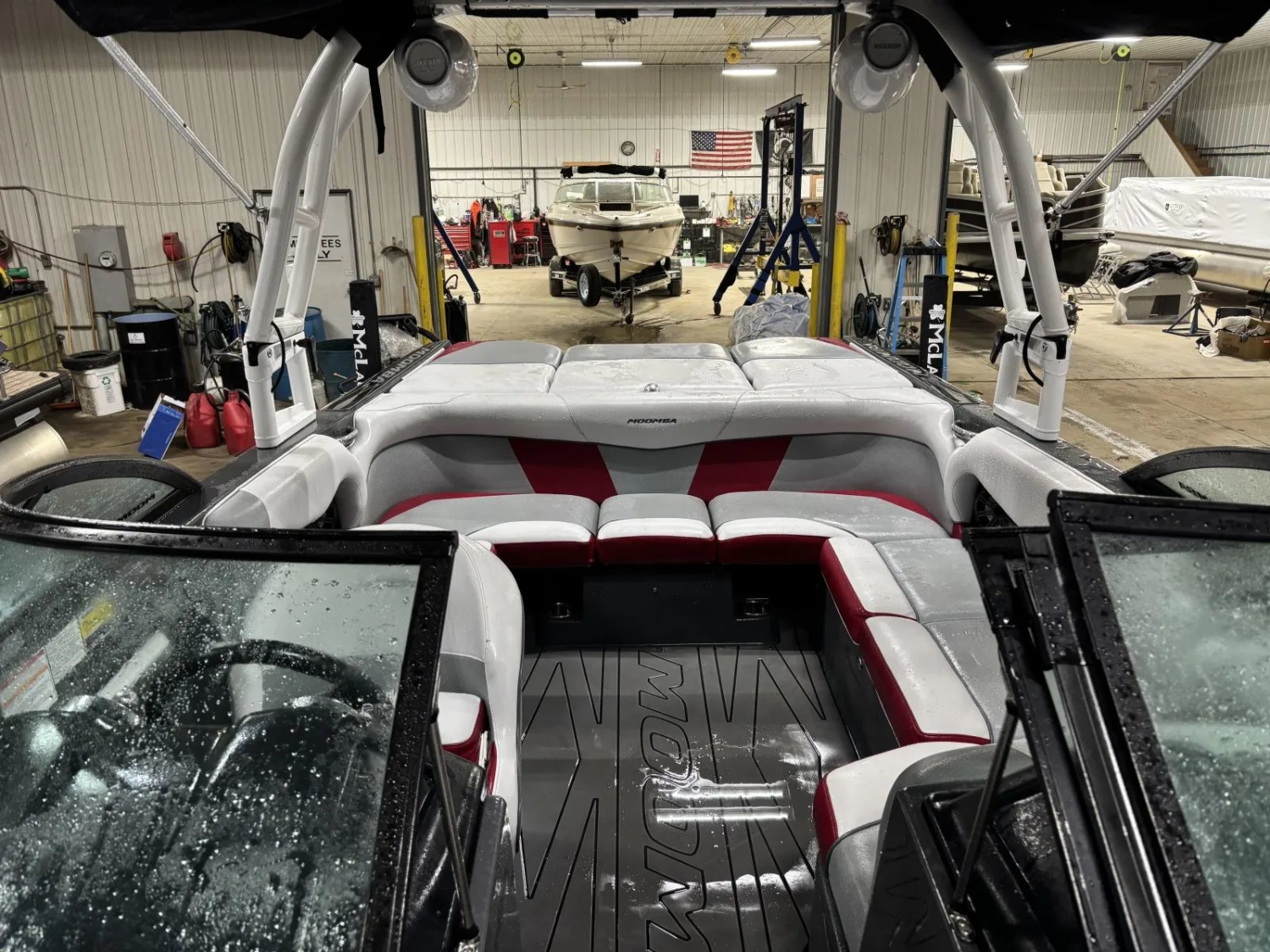 2015 MOOMBA MONDO