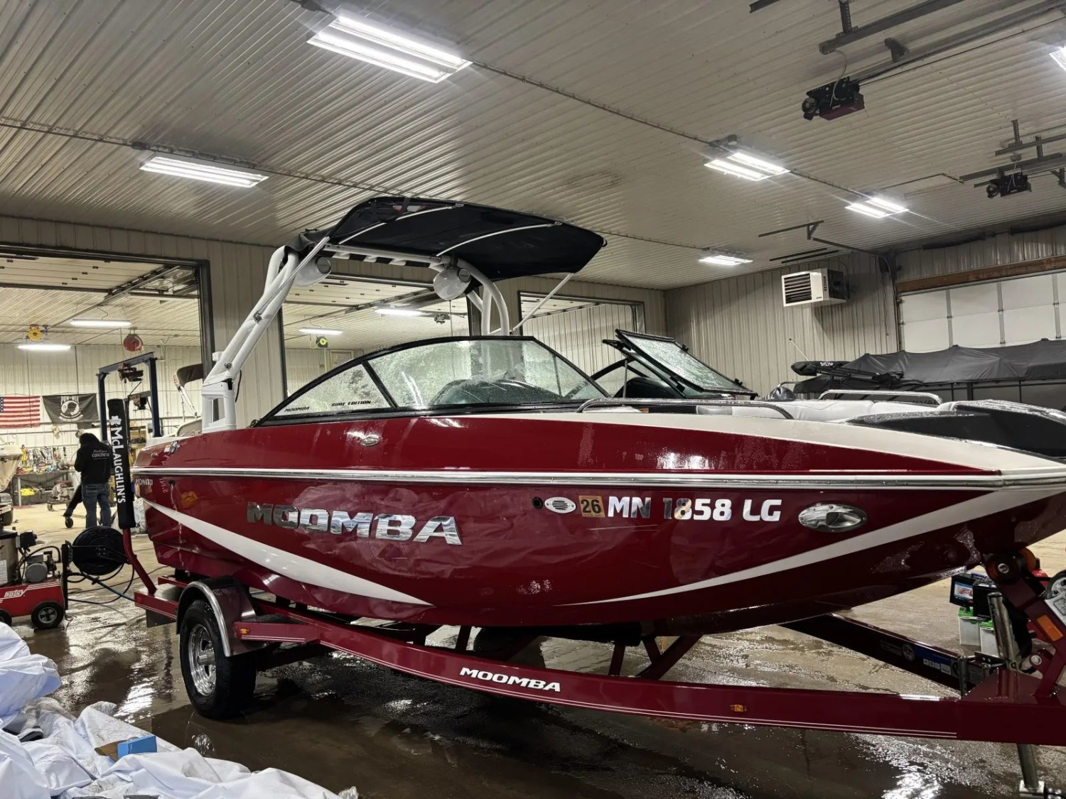 2015 MOOMBA MONDO