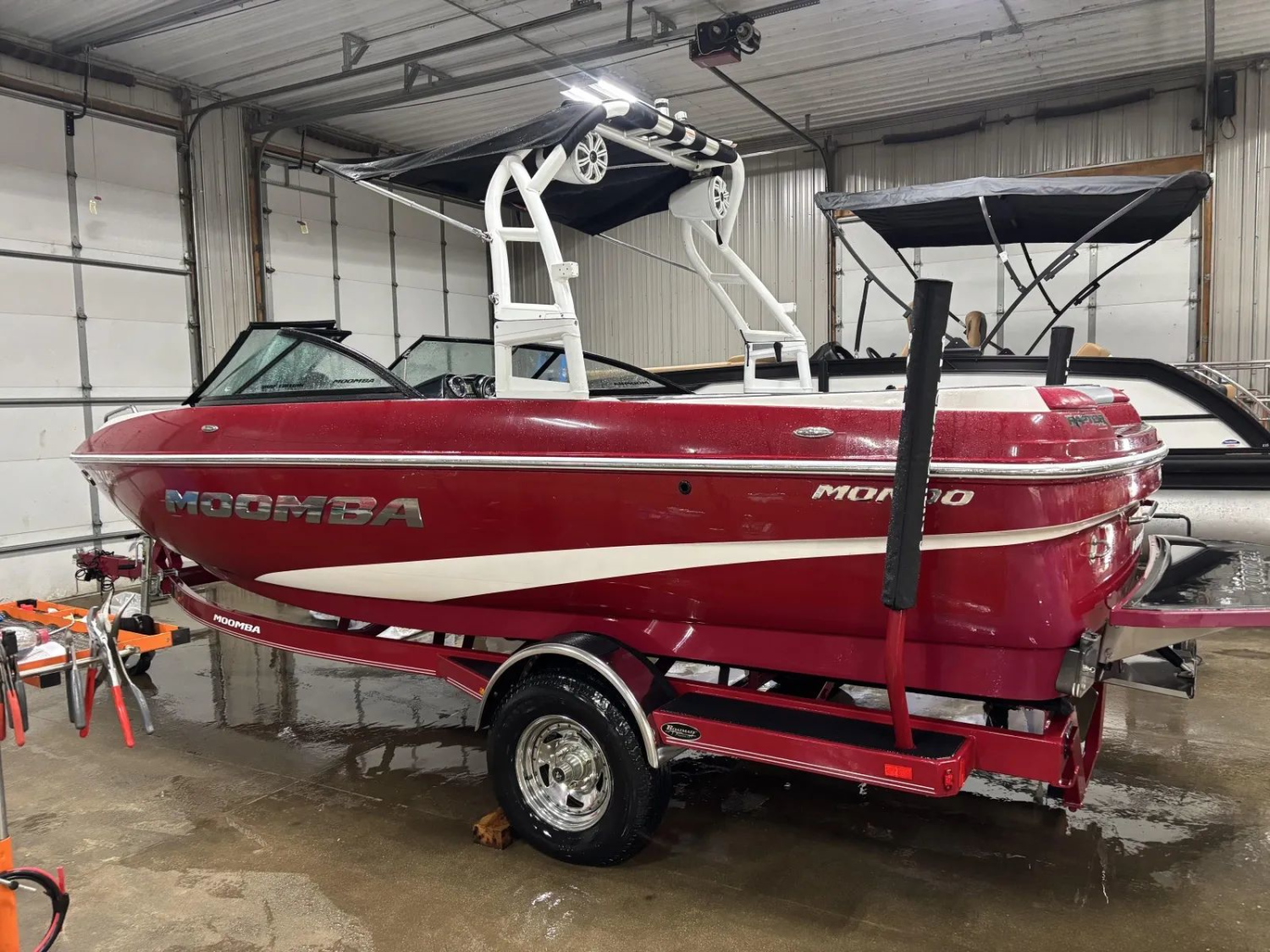 2015 MOOMBA MONDO