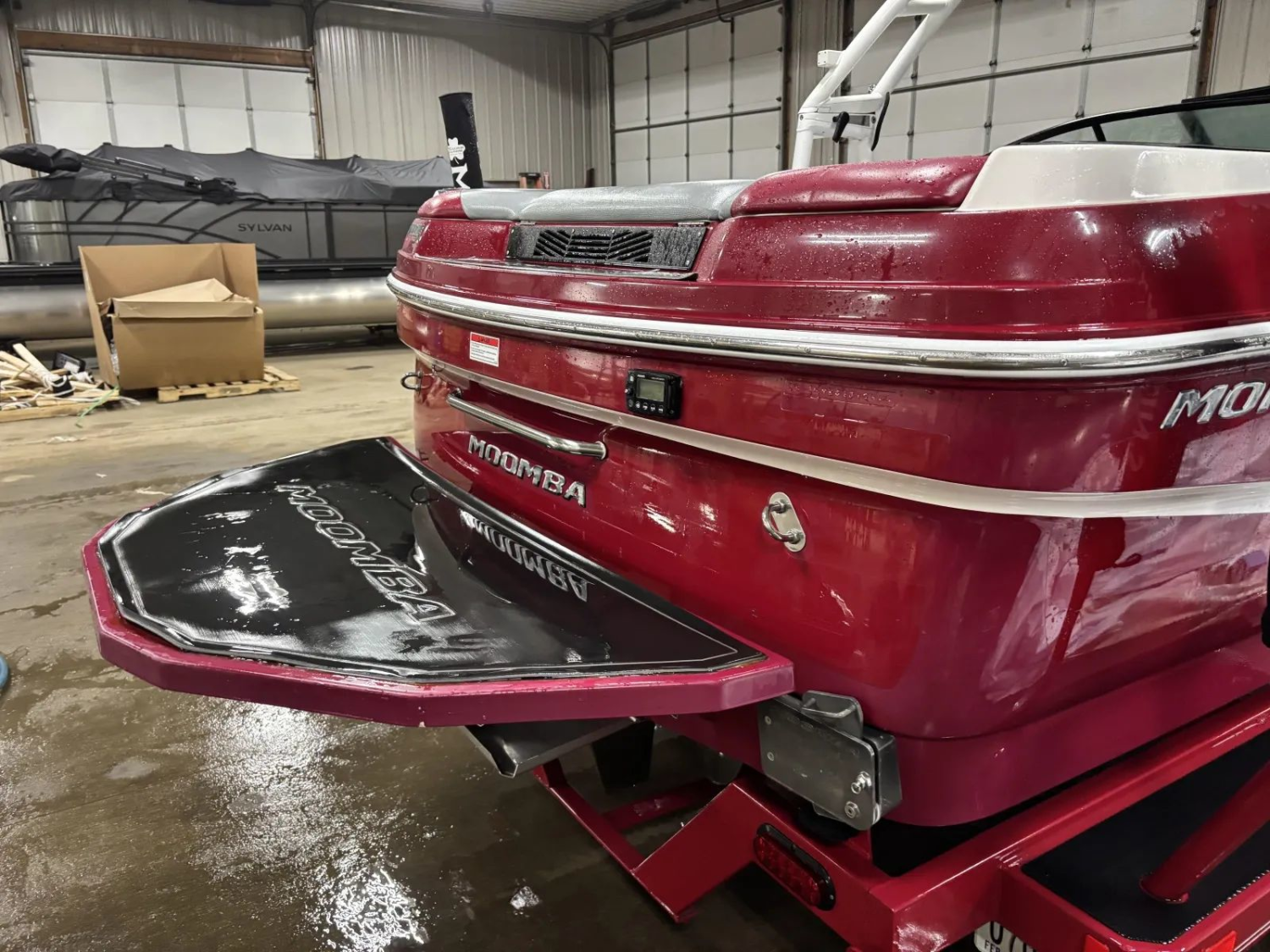 2015 MOOMBA MONDO