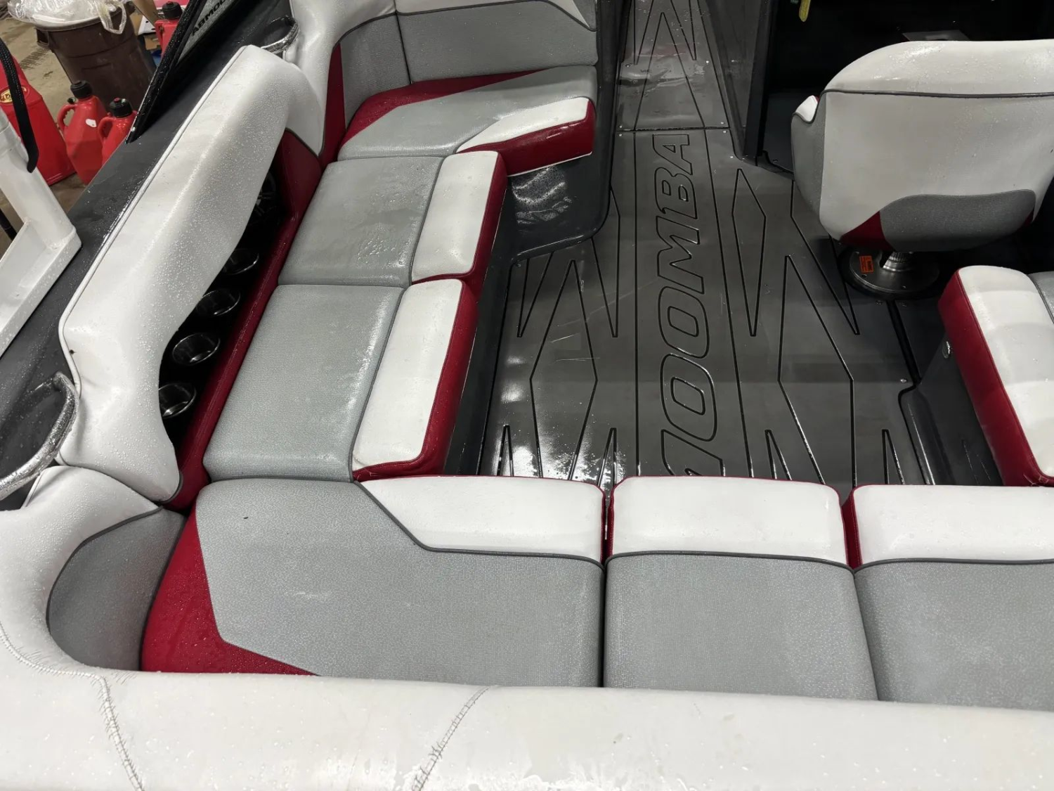 2015 MOOMBA MONDO
