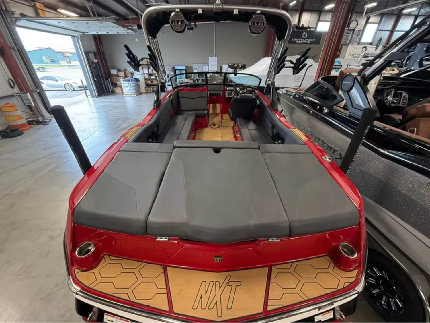 2022 MasterCraft NXT24