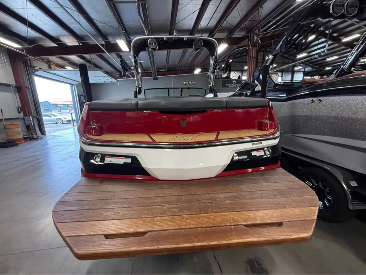2022 MasterCraft NXT24