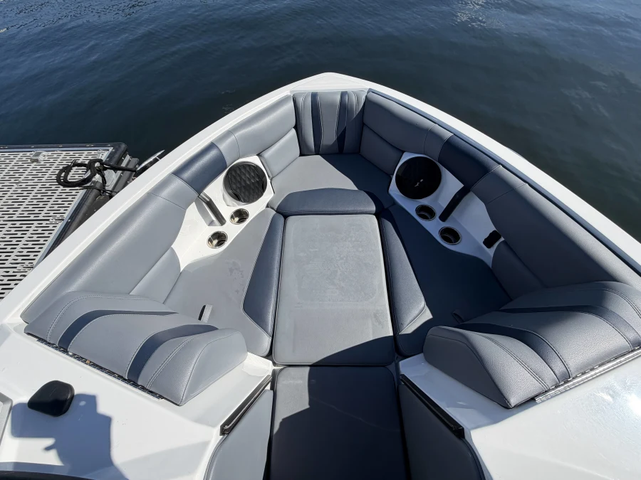 2025-malibu-wakesetter-22-lsv-130850-image16