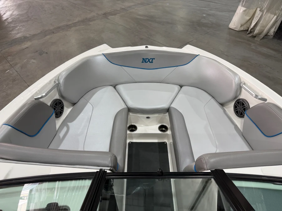 2017-mastercraft-nxt22-130851-image25