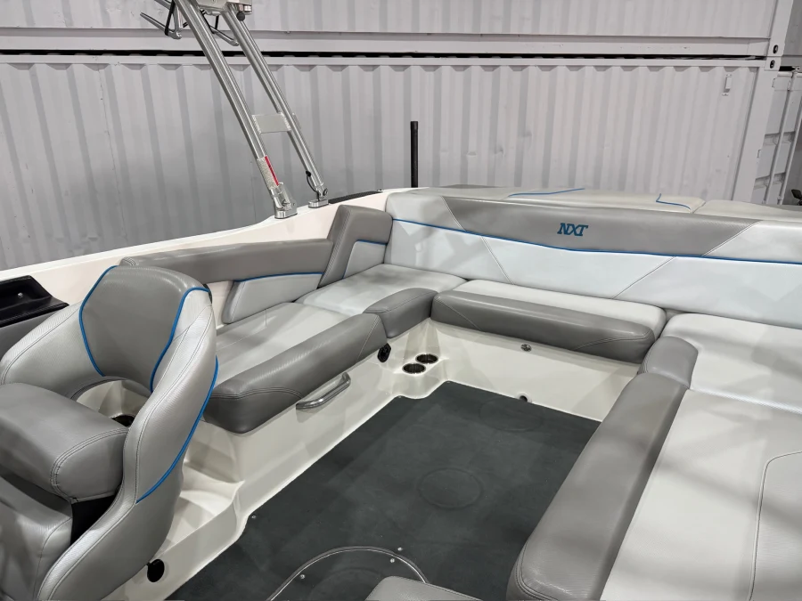 2017-mastercraft-nxt22-130851-image26