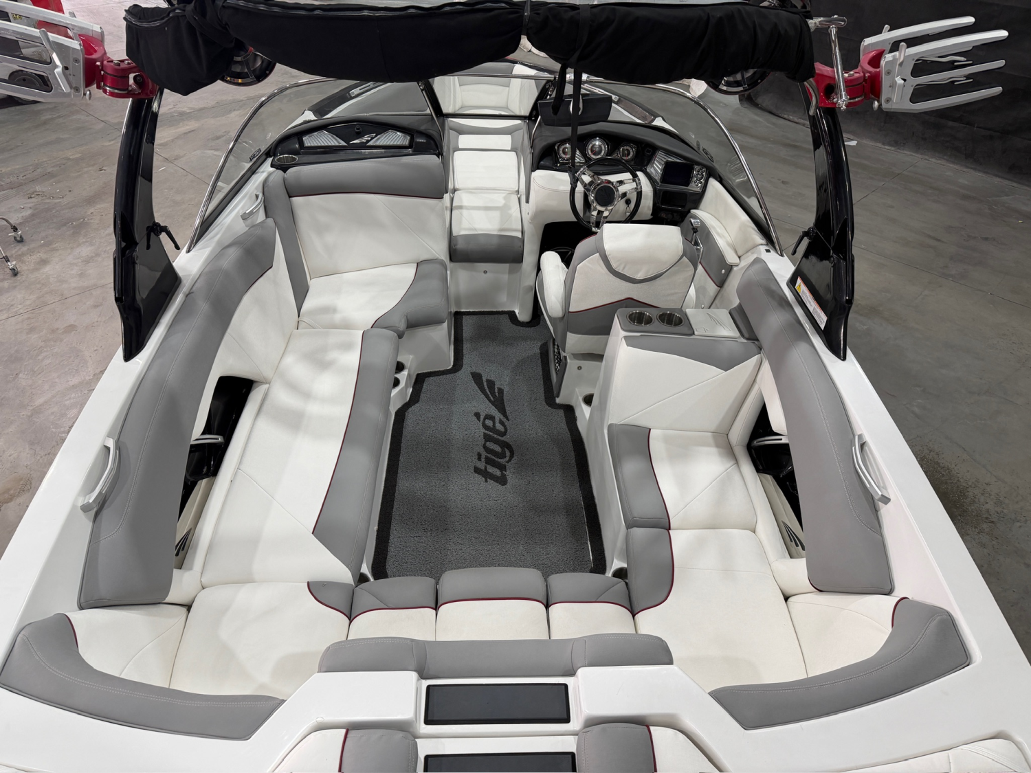 2013 TIGE Z3