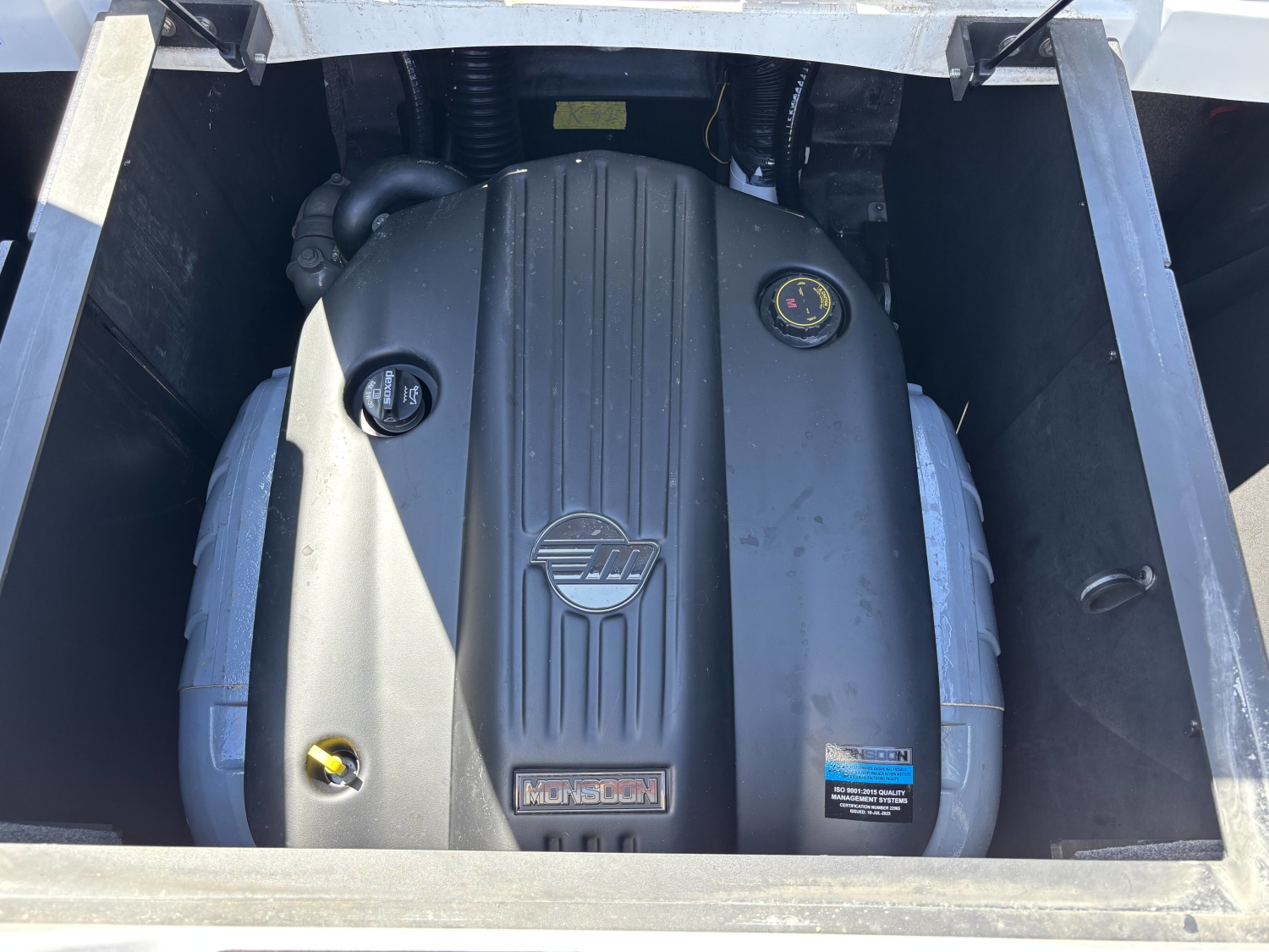 2024 Malibu 22 LSV