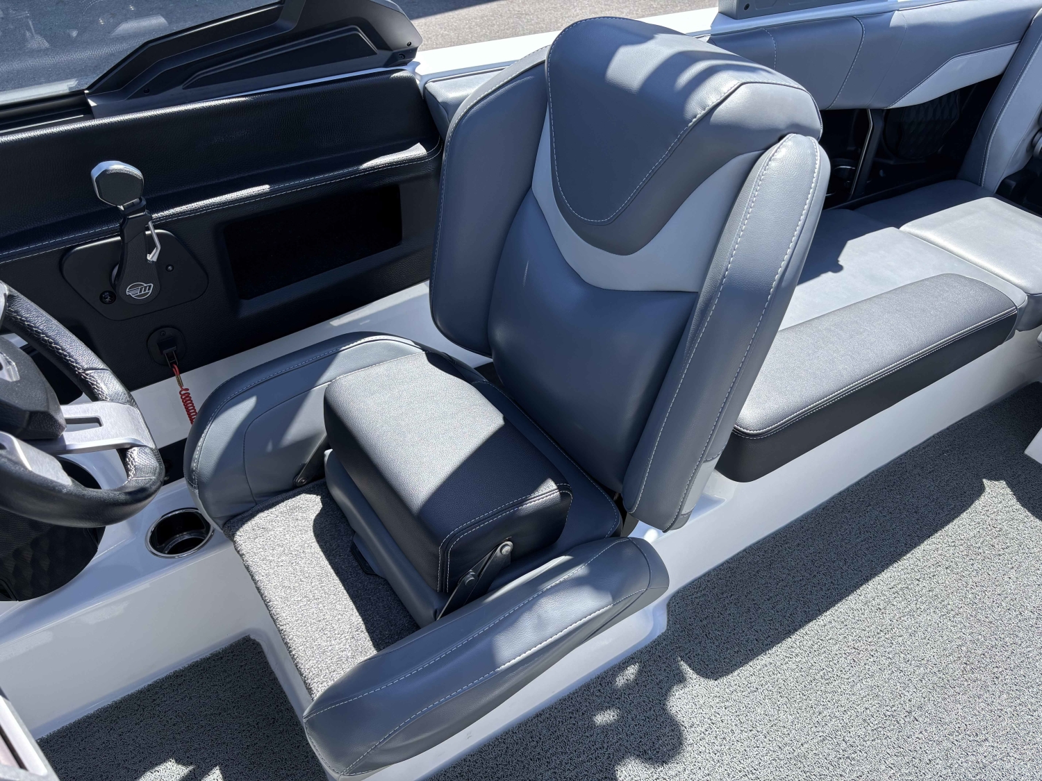 2024 Malibu 22 LSV