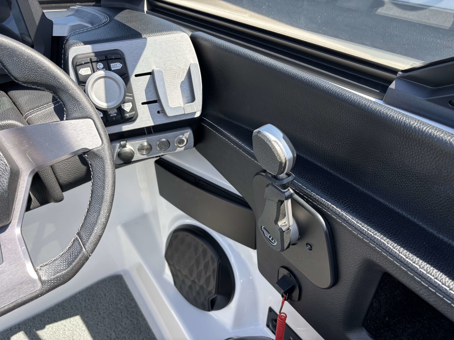 2024 Malibu 22 LSV