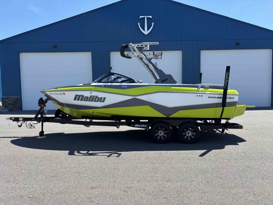 2024-malibu-wakesetter-22-lsv-130854-image1